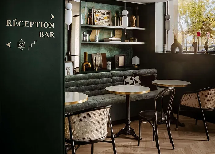 Mercure Paris Tour Eiffel Pont Mirabeau